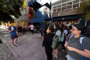 Caminata estudiantil del ISFDyT 9-006