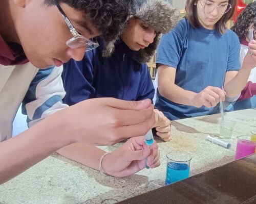 Estudiantes se acercaron a la ciencia en una nueva edición de “Científico por un día”