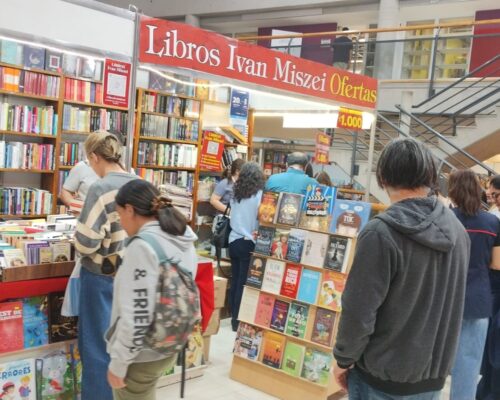 Entre libros, historias y experiencias: visita a la Feria del Libro